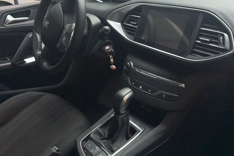 Used Peugeot 308S 2015 1.2T Automatic Jingchi Edition
