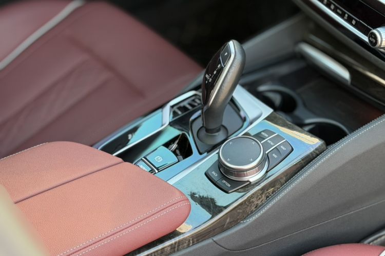 Used BMW 5 Series 2022 Second Facelift 525Li M Sport Package
