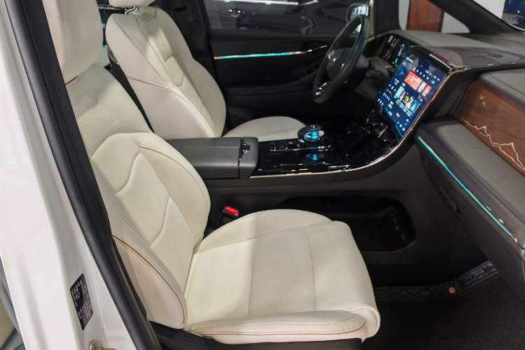 Used GAC Trumpchi M8 2023 Zongshi Series Dual-Motor Flagship Edition