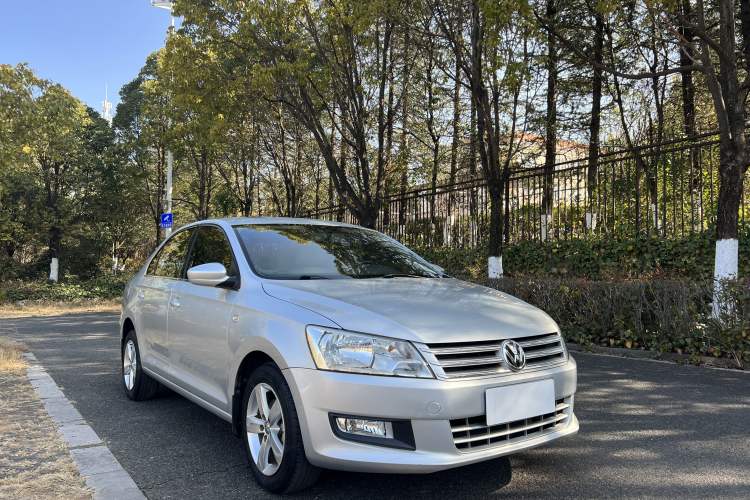 Used Volkswagen Santana 2013 1.6L Manual Comfort Edition
