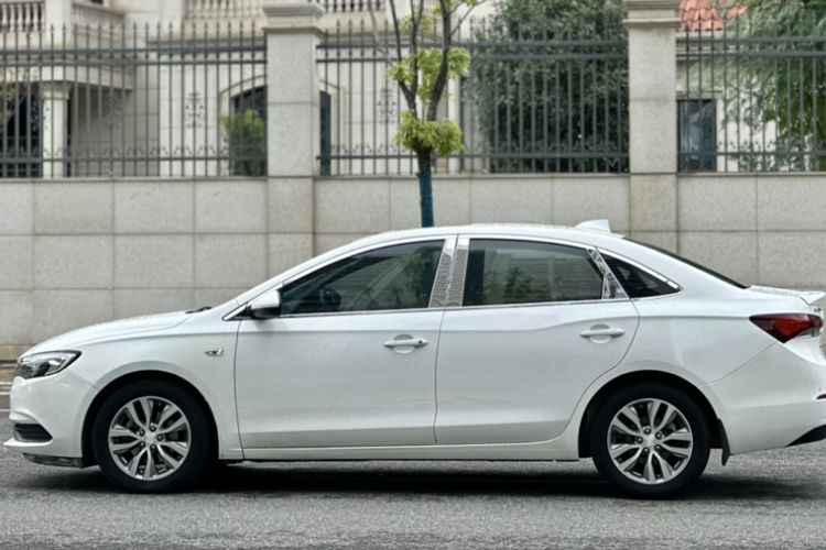 Used Buick GT 2018 18T Automatic Elite Model
