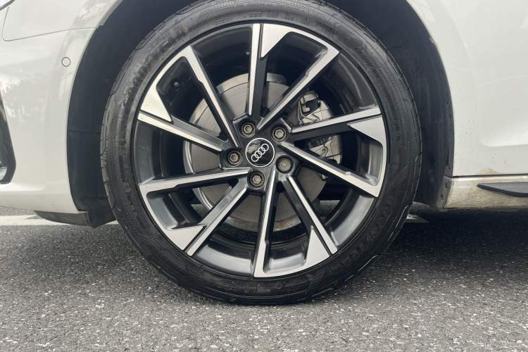 Used Audi A4L 2023 40 TFSI Luxury Dynamic Model