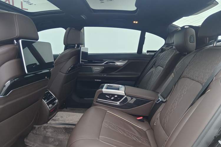 Used BMW 7 Series 2018 730Li Luxury Edition M Sport Package
