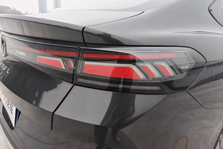 Used Volkswagen Lamando 
