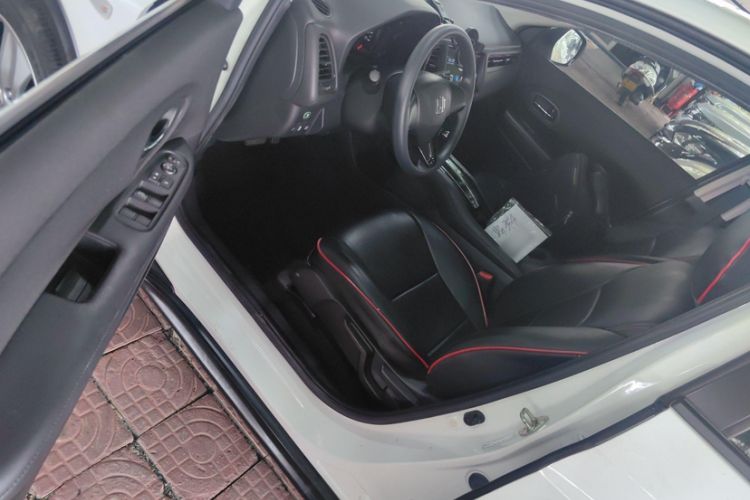 Used Honda Vezel 2020 1.5L CVT Elite Edition
