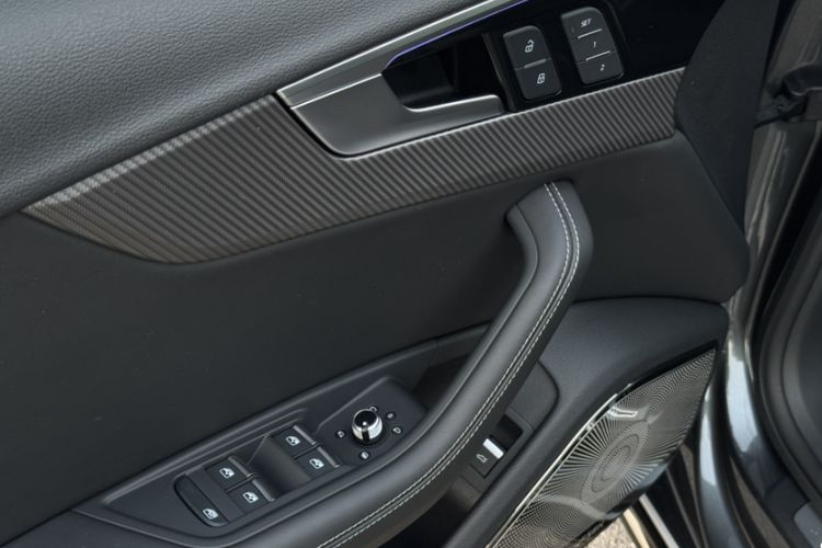 Used Audi A4L 2023 40 TFSI quattro Luxury Dynamic Edition
