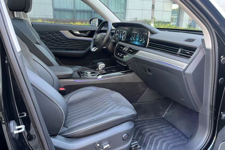 Used Hongqi HS5 2022 Revised Version 2.0T Smart Connect Flagship Edition
