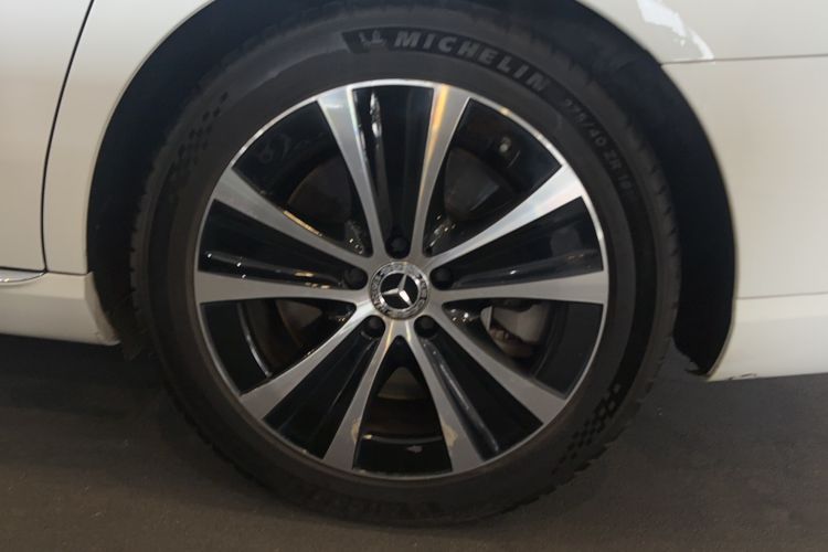 Used Mercedes-Benz E-Class New Energy 2021 E 350 e L Plug-in Hybrid Sedan
