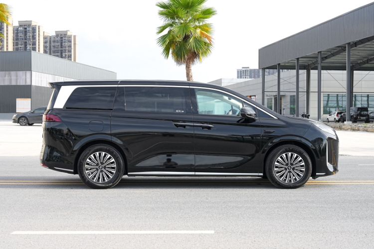 Used BYD Xia 2025 DM-i 1.5T 180km Beyond Edition
