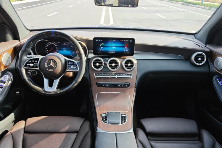 Used Mercedes-Benz GLC 2021 GLC 300 L 4MATIC Dynamic Model