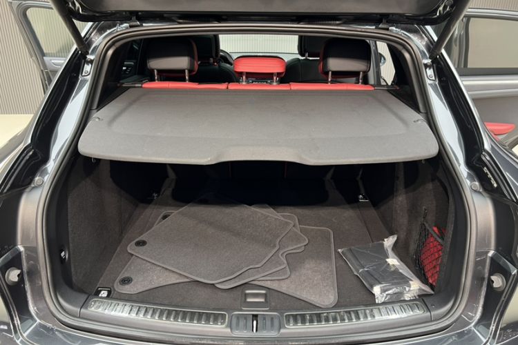 Used Porsche Macan 2021 Macan 2.0T
