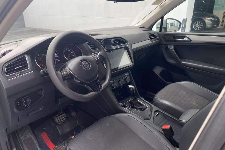 Used Volkswagen Tiguan L 2017 330TSI Automatic Two-Wheel Drive Luxury Edition
