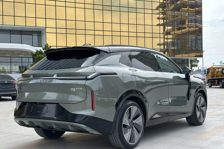 Used Lynk & Co 08 EM-P 2023 220km All-Wheel-Drive Performance Halo
