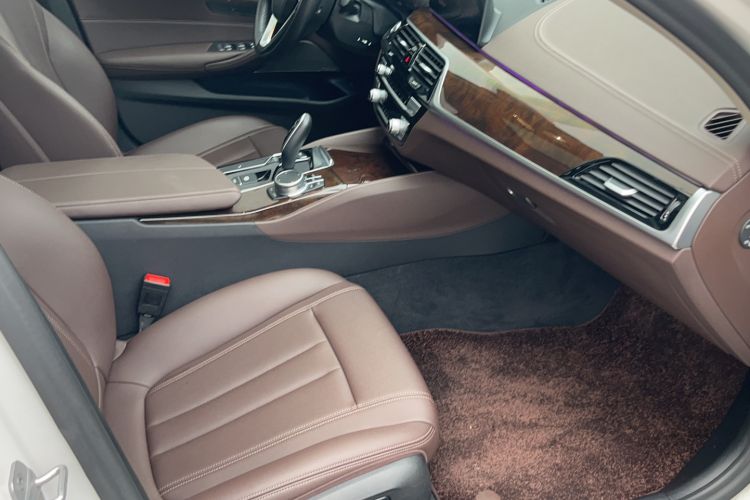 Used BMW 5 Series 2020 525Li Luxury Package
