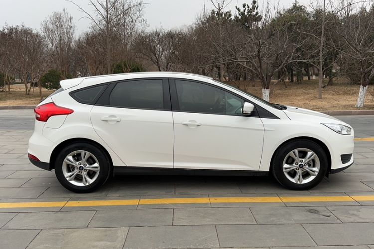 Used Ford Focus 2018 Hatchback Classic 1.6L Automatic Comfort Plus SmartDrive Edition