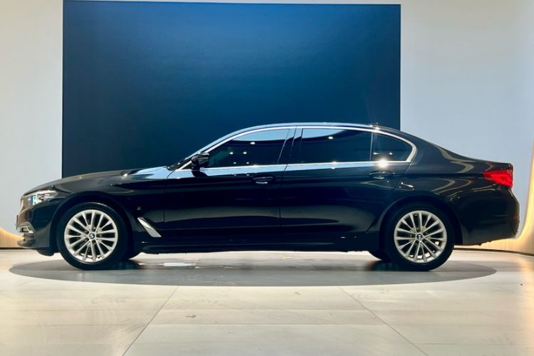 Used BMW 5 Series 2019 525Li Luxury Package