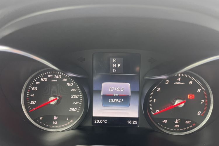 Used Mercedes-Benz GLC 2016 GLC 300 4MATIC Dynamic Model
