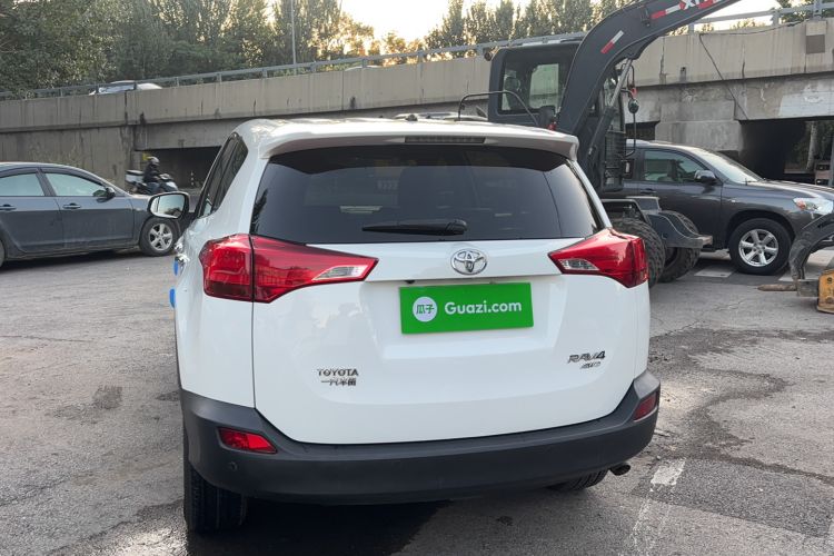 Used Toyota RAV4 2013 2.0L CVT Four-Wheel Drive New Edition
