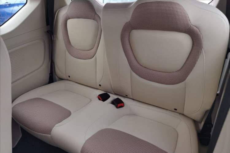 Used Wuling Hongguang MINIEV 2024 3rd Generation 215km Advanced Version
