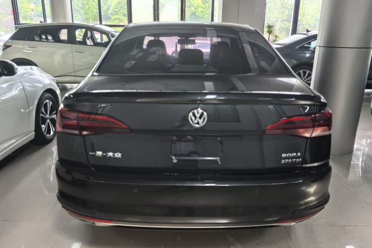 Used Volkswagen Bora 2020 1.5L Automatic Elite Version
