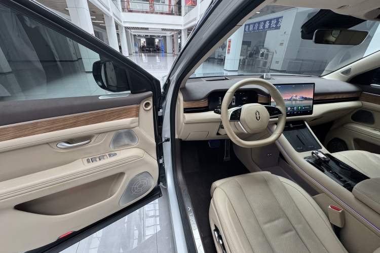 Used Hima AITO M7 2024 1.5T Rear-Drive Plus Version 5 Seats
