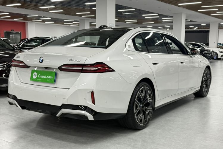 Used BMW 5 Series 2024 530Li Luxury Edition M Sport Package
