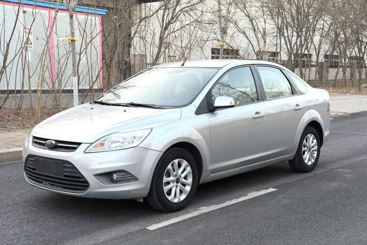 Used Ford Focus 2013 Sedan Classic 1.8L Automatic Base Model
