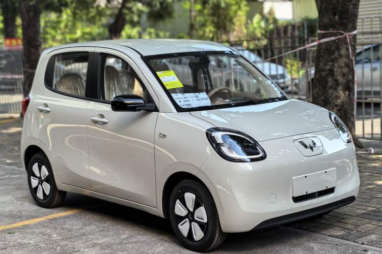 Used Wuling Hongguang MINIEV 2025 Four-Door Version Advanced Edition
