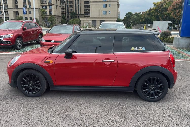 Used  MINI 2016 1.5T COOPER
