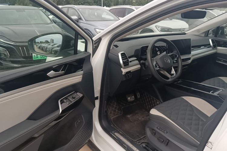 Used Volkswagen ID.6 CROZZ 2022 Long-Range Lite PRO Edition
