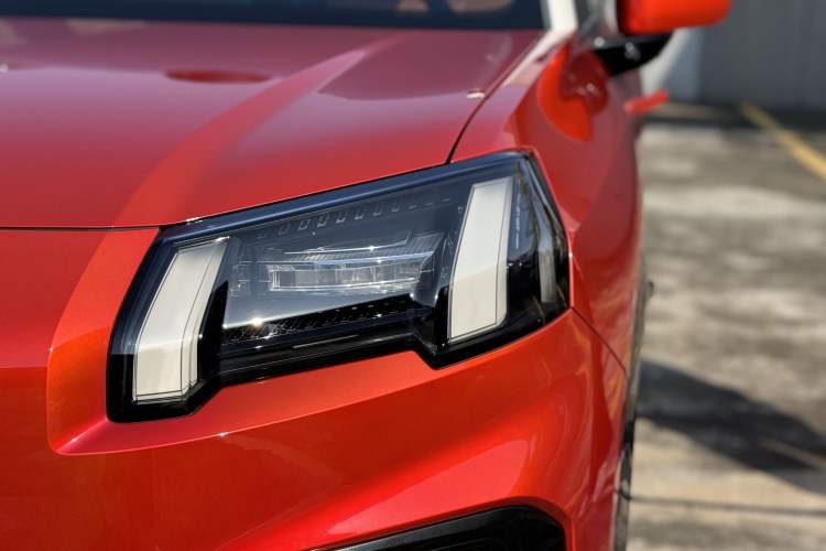 Used AION V 2024 Aion Tyrannosaurus 650 LiDAR Edition
