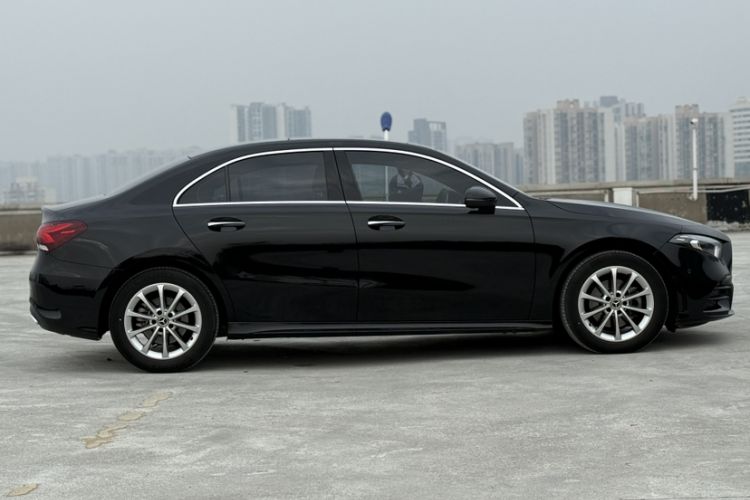 Used Mercedes-Benz A-Class 2022 A 200 L Sport Sedan Fashion Model
