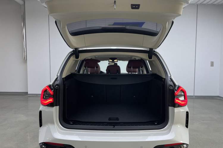 Used BMW X3 2022 Second Facelift xDrive30i Leading Edition M Night Sky Package
