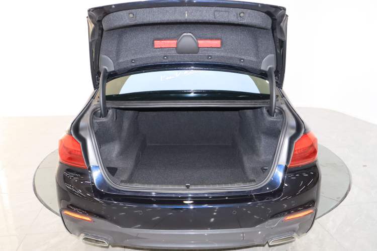 Used BMW 5 Series 2018 525i M Sport Package
