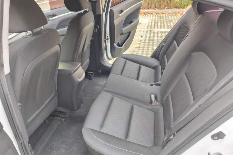 Used Hyundai Elantra 2016 1.6L Automatic ZhiXuan – Elite Version
