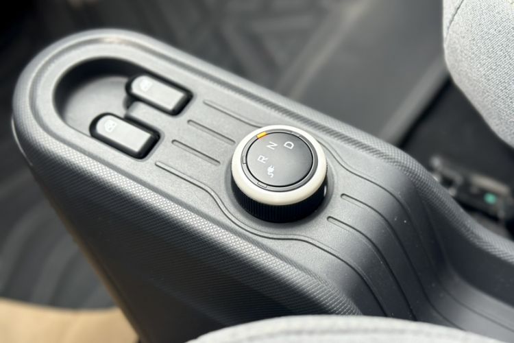 Used Wuling Hongguang MINIEV 2021 Macaron Premium Model – Lithium-NMC
