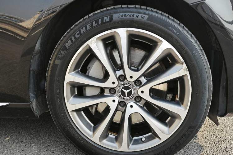 Used Mercedes-Benz E-Class 2019 Restyled E 300 L Luxury Edition