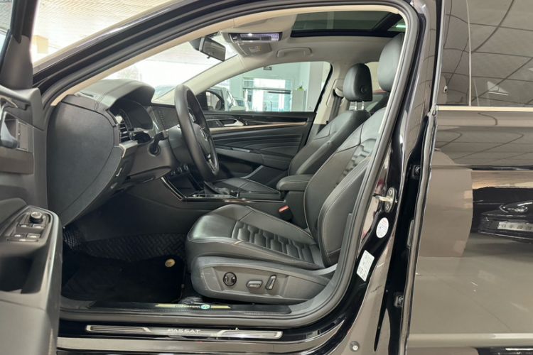 Used Volkswagen Passat 2021 330TSI Elite Edition
