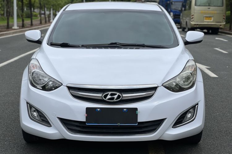 Used Hyundai Elantra 2015 1.6L Automatic Fashion Model

