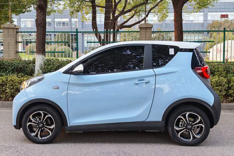 Used Chery Little Ant 2022 300 000 Yuan "Ant Fan" Edition "Extra Sweet" Version Lithium Iron Phosphate 29.2 kWh 30 kW 301 km