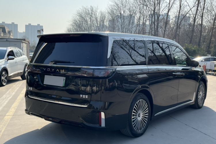 Used VOYAH Dream 2025 PHEV Four-Wheel-Drive Flagship Version – Qiankun Edition