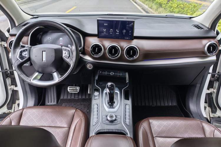 Used Wey VV6 2018 2.0T Two-Wheel Drive Flagship Version China V Standard
