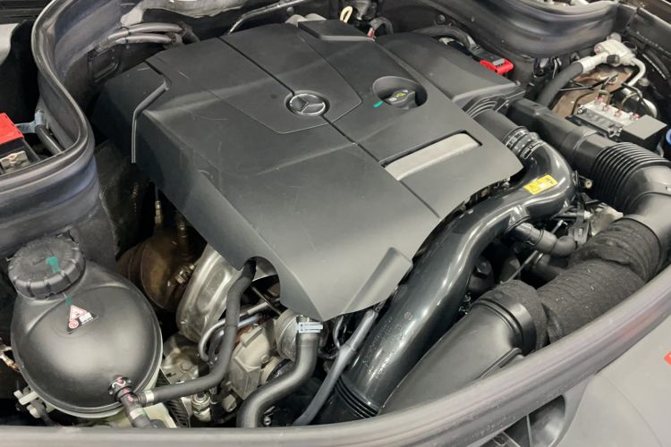 Used Mercedes-Benz GLK-Class 2014 GLK 260 4MATIC Dynamic Model