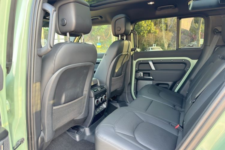 Used Land Rover Defender 2023 110 3.0T P400 75th Anniversary Legend Edition
