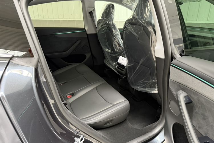 Used Tesla Model Y 2025 Updated Version Long-Range All-Wheel Drive
