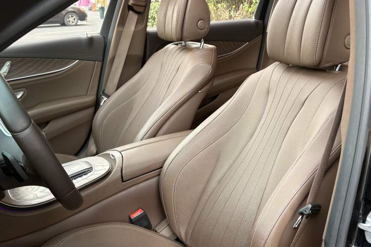 Used Mercedes-Benz E-Class 2019 E 260 L