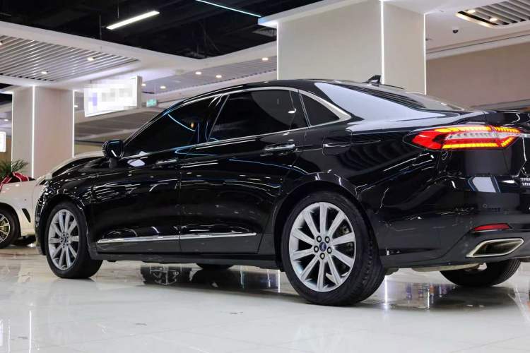 Used Ford Taurus 2019 EcoBoost 245 Premium Edition
