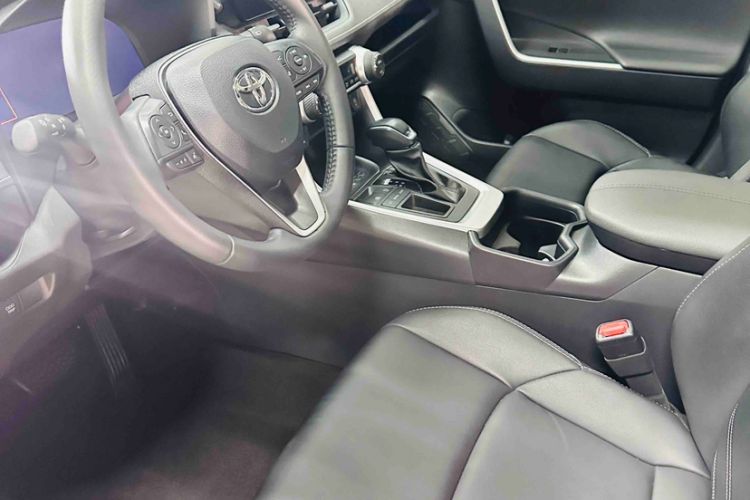 Used Toyota Wildlander 2023 2.0L CVT Two-Wheel Drive Luxury PLUS Edition
