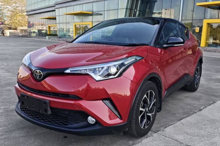Used Toyota C-HR 2018 2.0L Leading with Sunroof China VI Standard