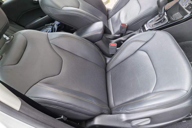 Used  Compass 2020 220T Automatic Elite Edition
